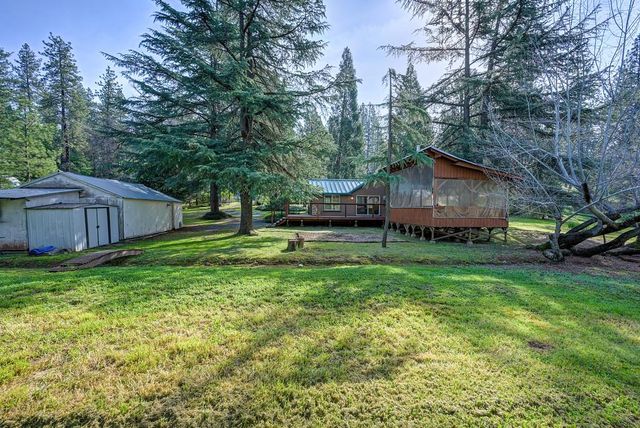 18707 Applegate Rd, Applegate, CA 95703