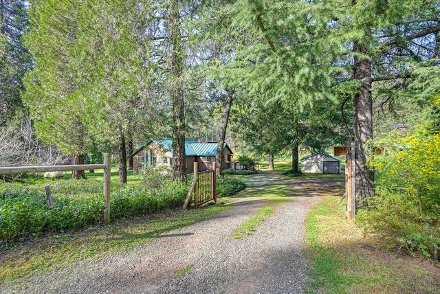 18707 Applegate Rd, Applegate, CA 95703
