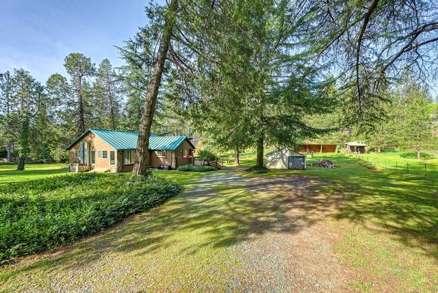 18707 Applegate Rd, Applegate, CA 95703