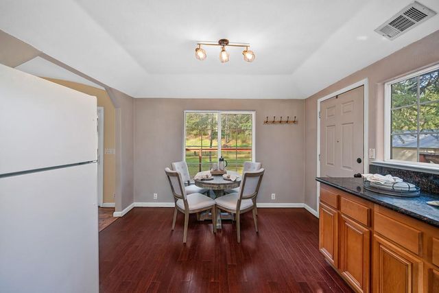 18707 Applegate Rd, Applegate, CA 95703