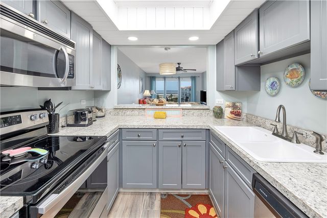 1440 Ocean Blvd 420, St Simons Island, GA 31522