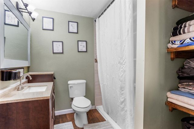 12222 23rd Street, Santa Fe, TX 77510