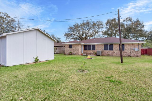 12222 23rd Street, Santa Fe, TX 77510