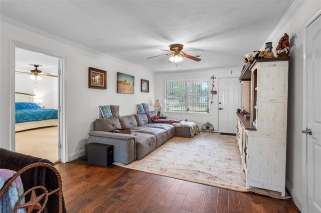 12222 23rd Street, Santa Fe, TX 77510