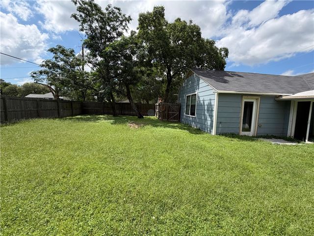 1401 East 29th Street, Bryan, TX 77802