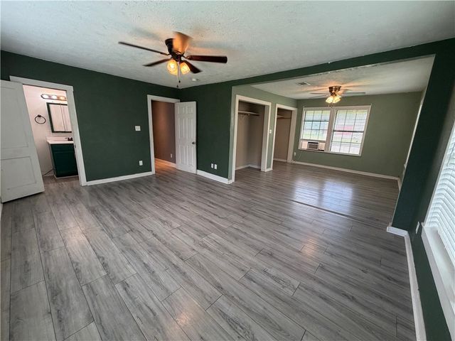 1401 East 29th Street, Bryan, TX 77802