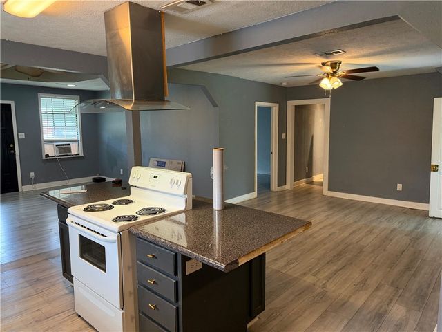 1401 East 29th Street, Bryan, TX 77802