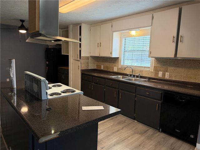 1401 East 29th Street, Bryan, TX 77802