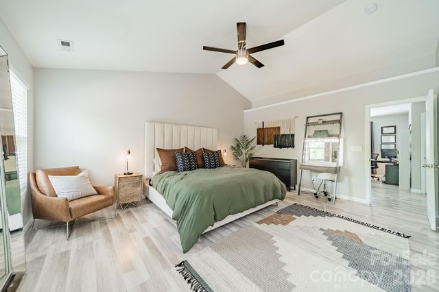 12922 Rothe House Road, Charlotte, NC 28273