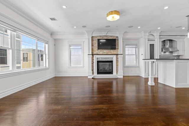 161 Tudor Street 4A, Boston, MA 02127