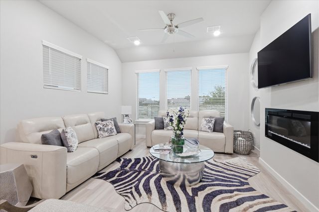 5601 Annie Creek Road, Fort Worth, TX 76126