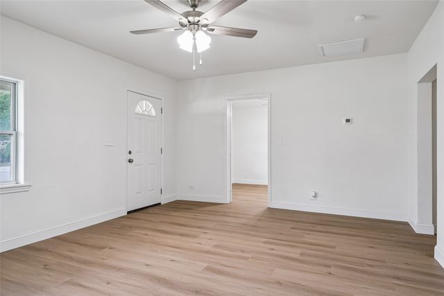 441 W Lake Street, Krum, TX 76249