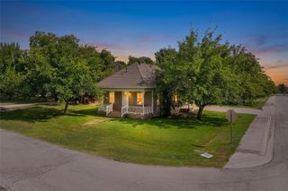 441 W Lake Street, Krum, TX 76249