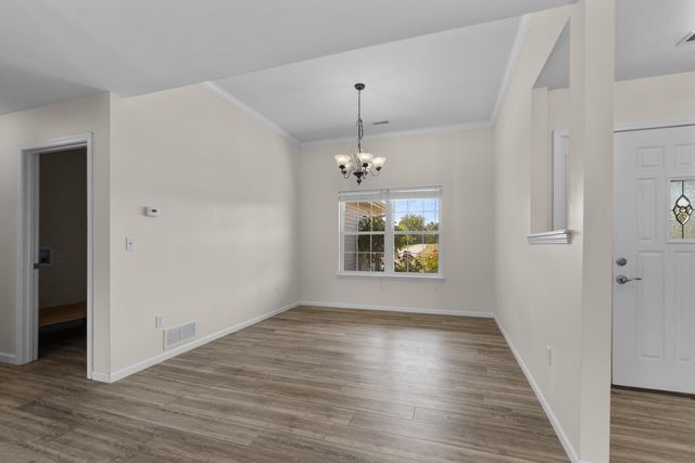 9575 E SHELLY LN, Centralia, MO 65240