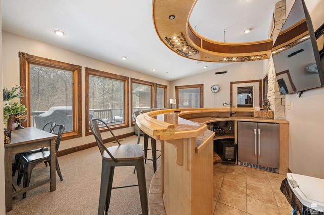 1001 Sycamore Lane, Manhattan, KS 66502