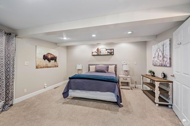 1001 Sycamore Lane, Manhattan, KS 66502