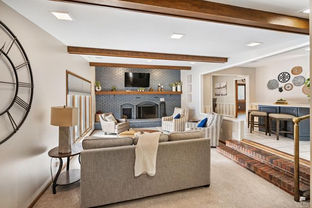 1001 Sycamore Lane, Manhattan, KS 66502