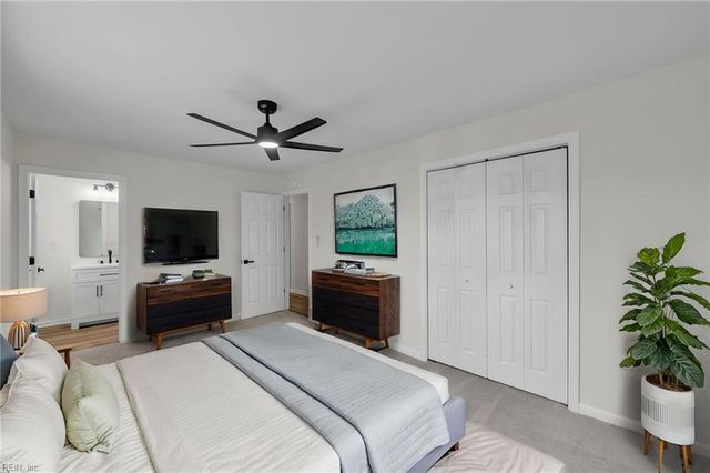 962 Red Oak CIR, Newport News, VA 23608