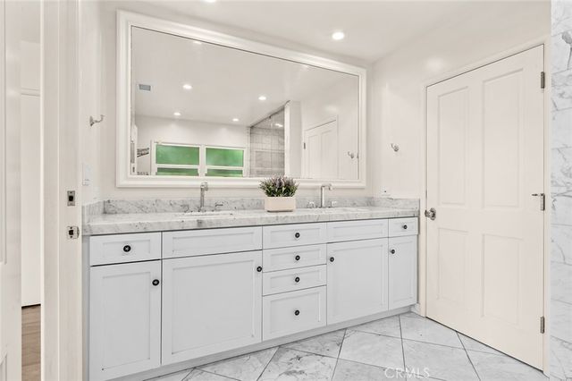 11365 Thurston Pl, Los Angeles, CA 90049