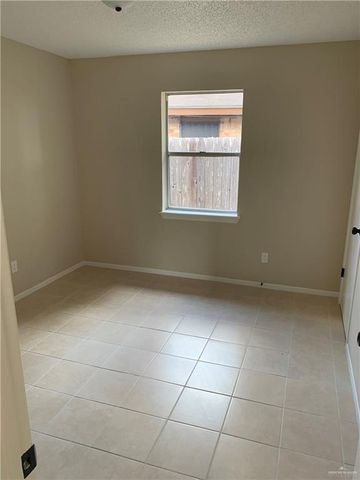 1014 El Recreo Circle, Edinburg, TX 78539