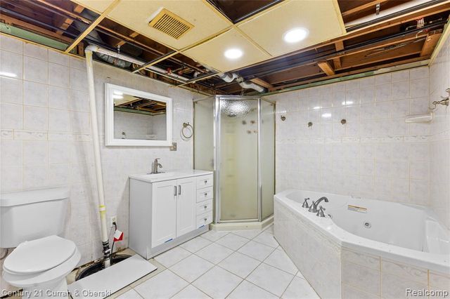 5949 Fenton Street, Dearborn Heights, MI 48127