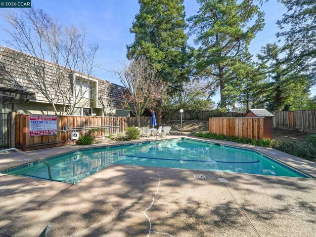 1622 San Luis Rd, Walnut Creek, CA 94597