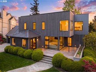 4409 Sw CARL Pl, Portland, OR 97239