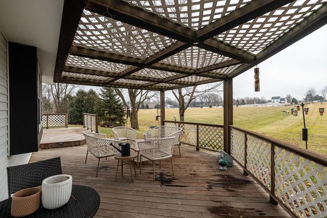 N101W15877 Santa Fe DRIVE, Germantown, WI 53022