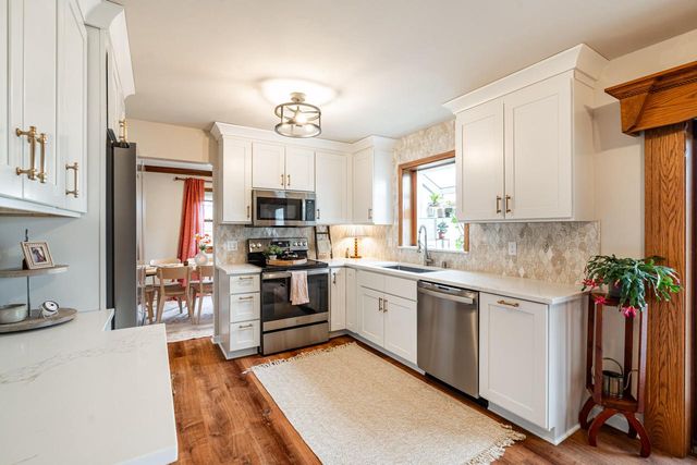 N101W15877 Santa Fe DRIVE, Germantown, WI 53022