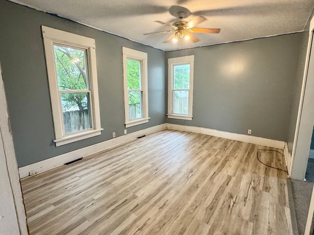 1549 W 14th Street, Davenport, IA 52804