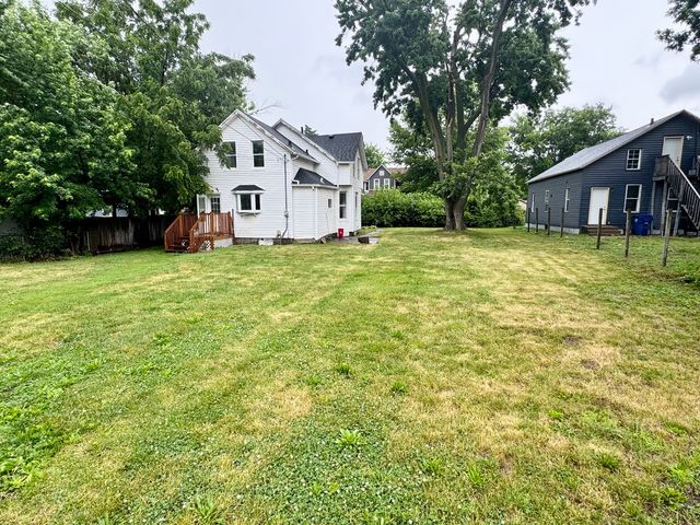 1549 W 14th Street, Davenport, IA 52804