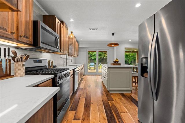 2802 Leeds CV, Austin, TX 78745