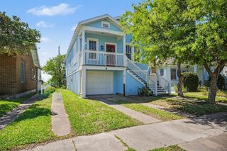 4213 Avenue T 1/2, Galveston, TX 77550