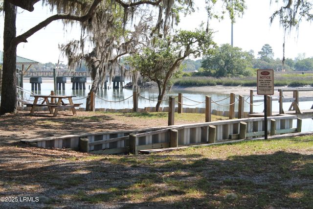 2238 B.E. Wheatley Drive, Beaufort, SC 29902