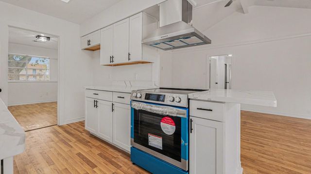 4523 Hemlock Drive, Baytown, TX 77521