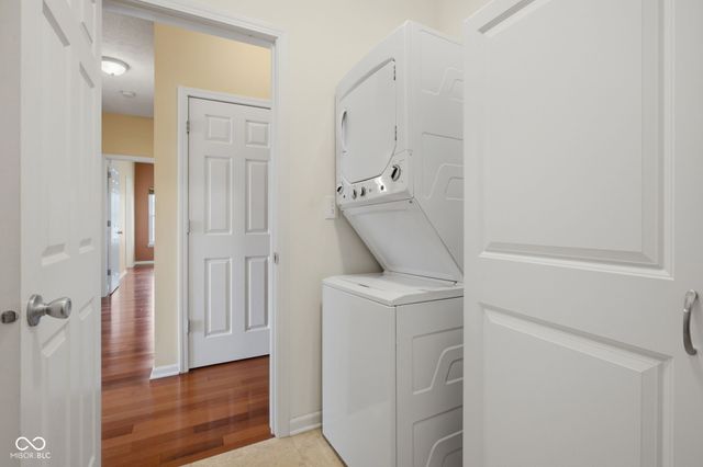 11842 E Dumfrees Court, Indianapolis, IN 46229