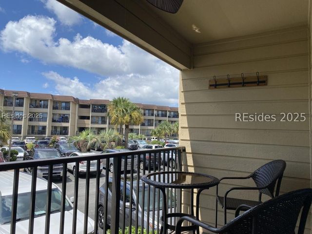 40 Folly Field Rd Apt B137, Hilton Head Island, SC 29928