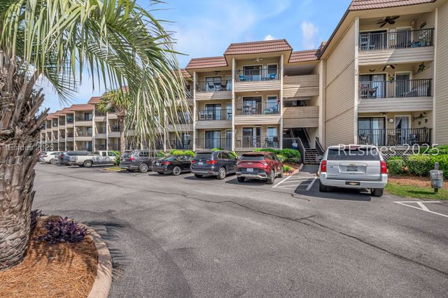 40 Folly Field Rd Apt B137, Hilton Head Island, SC 29928