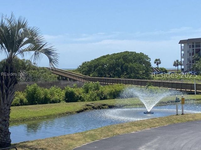 40 Folly Field Rd Apt B137, Hilton Head Island, SC 29928