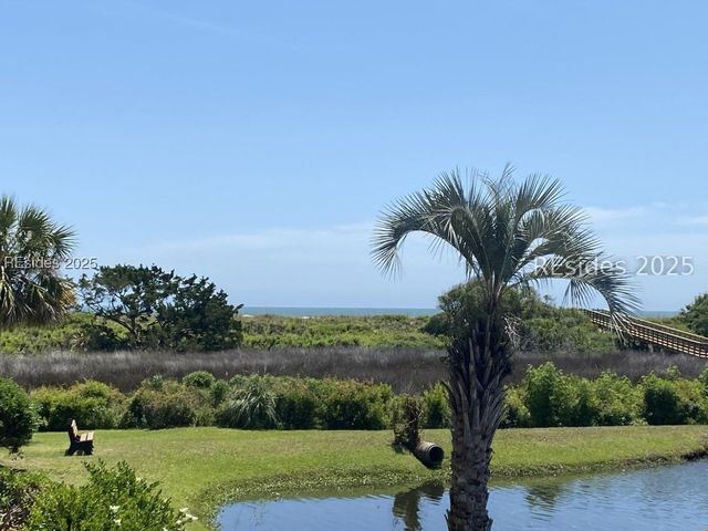 40 Folly Field Rd Apt B137, Hilton Head Island, SC 29928