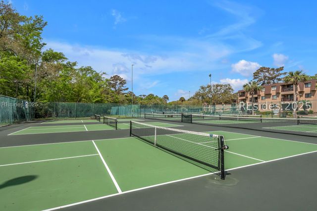 40 Folly Field Rd Apt B137, Hilton Head Island, SC 29928