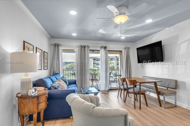 40 Folly Field Rd Apt B137, Hilton Head Island, SC 29928