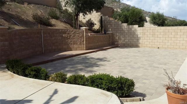 12022 Loyola Court, Fontana, CA 92337