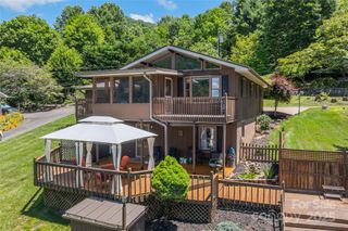 68 Thornapple Lane, Waynesville, NC 28786