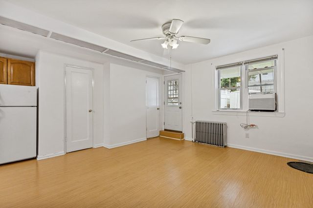 1813 Tomlinson Avenue, Bronx, NY 10461