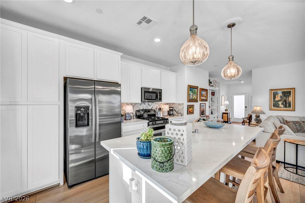 894 Heritage Bend Drive, Las Vegas, NV 89138 — photo 5
