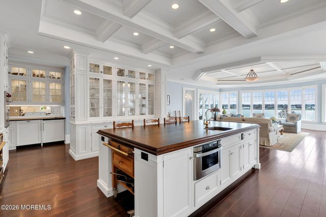 734 Navesink River Road, Red Bank, NJ 07701