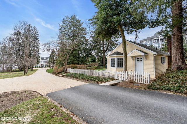 734 Navesink River Road, Red Bank, NJ 07701