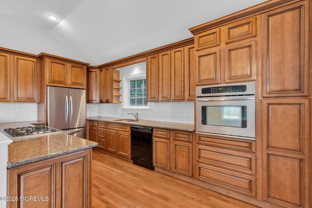 734 Navesink River Road, Red Bank, NJ 07701