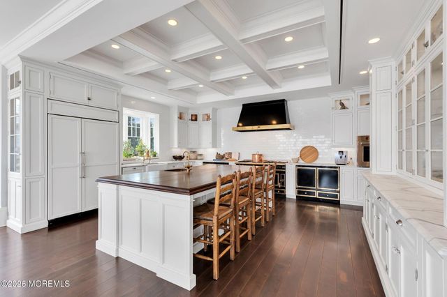 734 Navesink River Road, Red Bank, NJ 07701